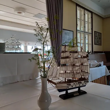 Maentyluodon Hotel