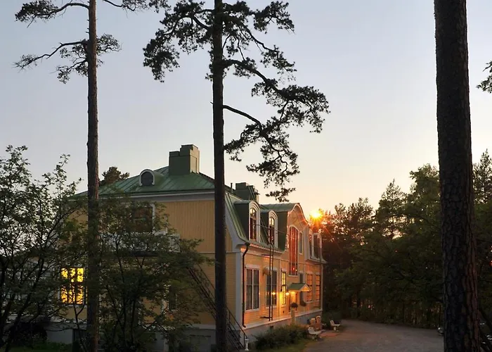 Maentyluodon Hotel