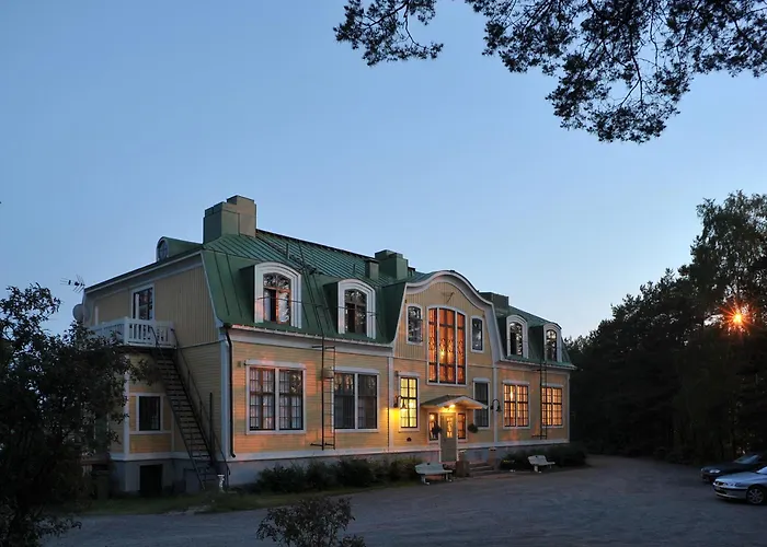 Hotel Maentyluodon 3*